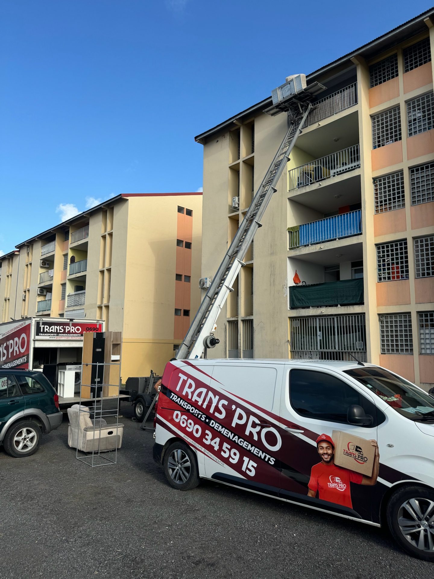 Déménagement professionnel Trans'Pro Guadeloupe — monte-meuble immeuble